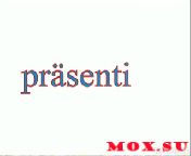 Парень отшпилил молоденькую горничную