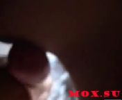 Молодыэ пробуют снять домашнее порно
